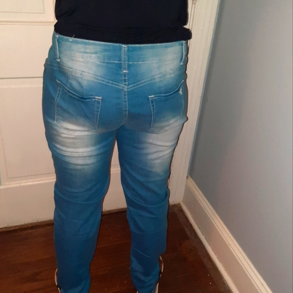 Jeans - Picture 2 of 3
